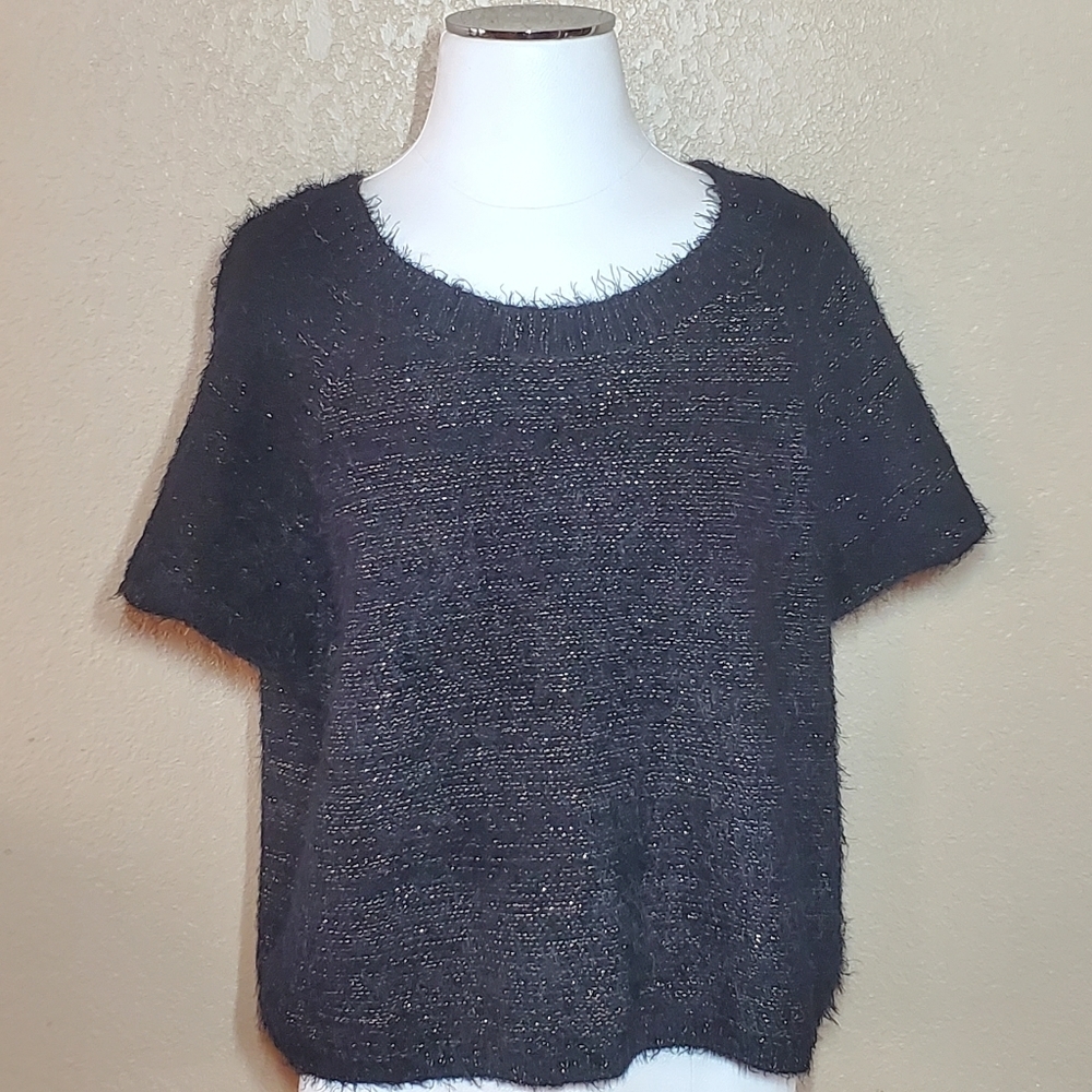 ELLISON Black Sweater w/Gold Metallic Thread